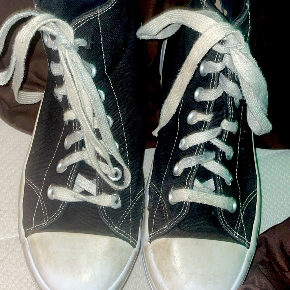 Knock off coquette converse